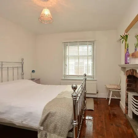 The Studio - 1 Free Private Parking Space - 60 Second Walk 2 Minster - Split Level Apartman *